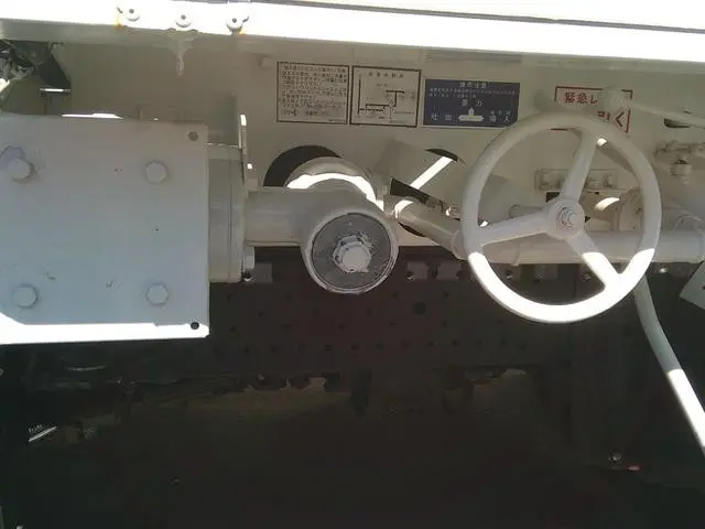 いすゞ エルフ TDG-NKS85AN(4WD)の写真12