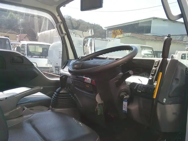 いすゞ エルフ TDG-NKS85AN(4WD)の写真29