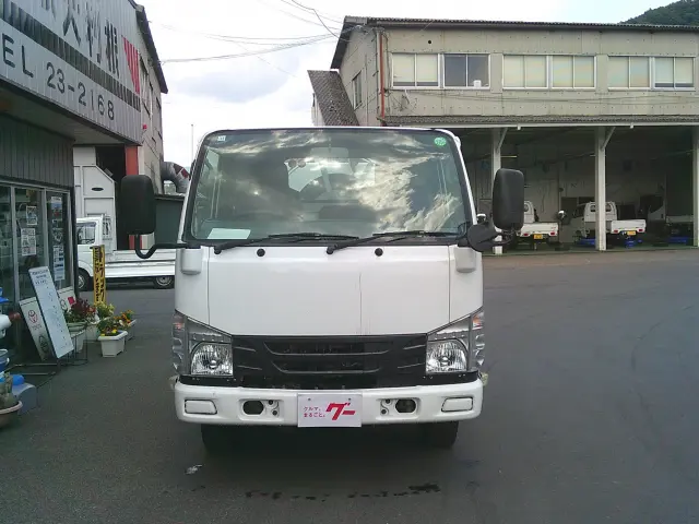 いすゞ エルフ TKG-NKS85A(4WD)の写真2