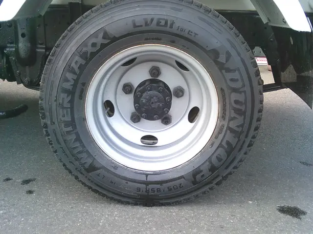 いすゞ エルフ TKG-NKS85A(4WD)の写真10