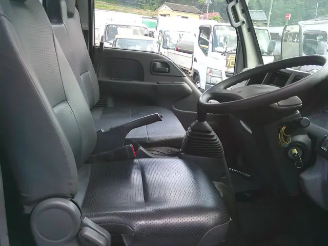 いすゞ エルフ TKG-NKS85A(4WD)の写真28