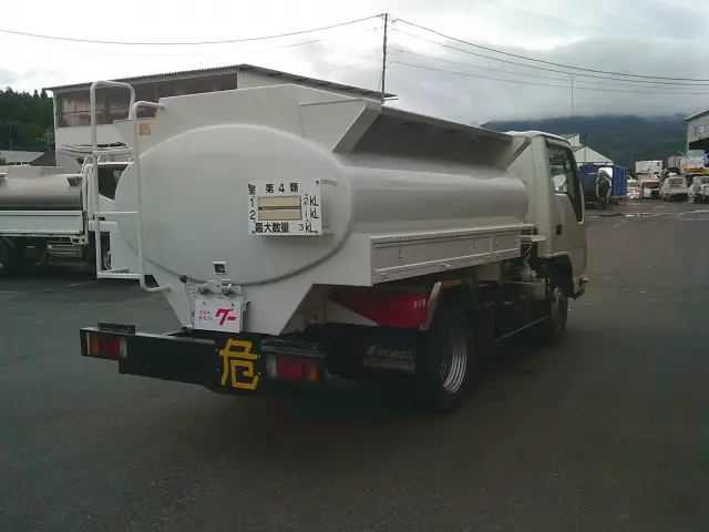 いすゞ エルフ TPG-NKS85AN(4WD)の写真4