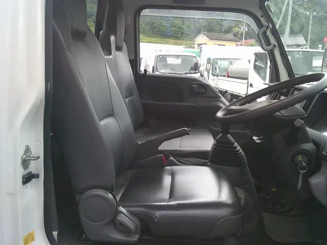 いすゞ エルフ TPG-NKS85AN(4WD)の写真29