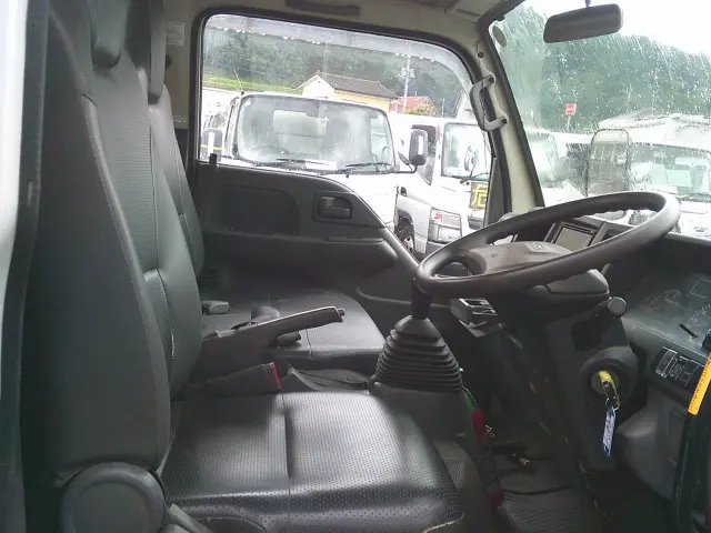 いすゞ エルフ TPG-NKS85AN(4WD)の写真26