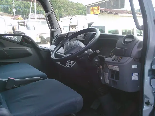 三菱 キャンター TKG-FEA50(2WD)の写真20