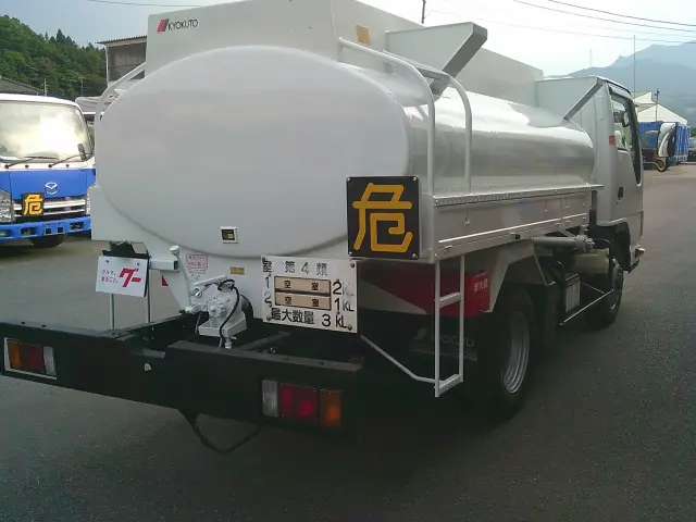 いすゞ エルフ TPG-NKS85AN(4WD)の写真4