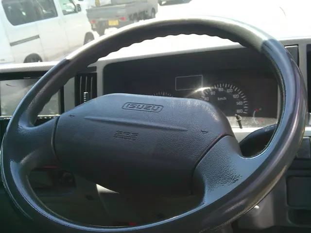 いすゞ エルフ TDG-NKS85AN(4WD)の写真11