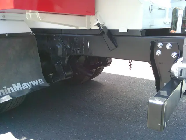 いすゞ エルフ TDG-NKS85AN(4WD)の写真25