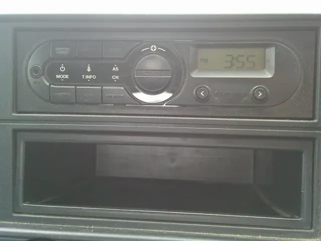三菱 キャンター TKG-FDA50(4WD)の写真17