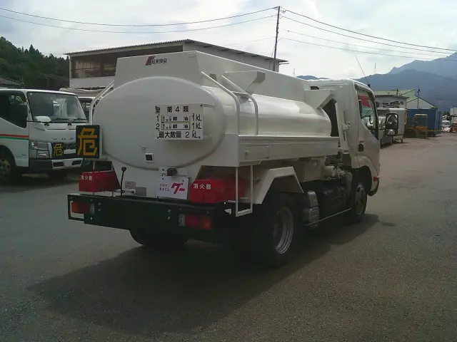 日野 デュトロ TKG-XZU675M(4WD)の写真4