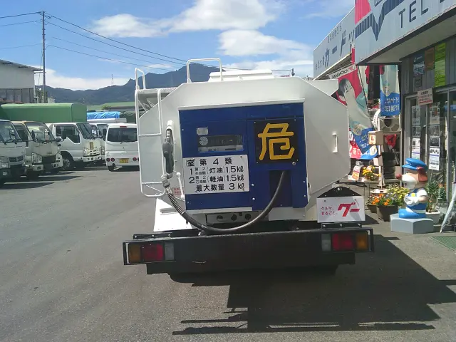 いすゞ エルフ BDG-NKS85AN(4WD)の写真5