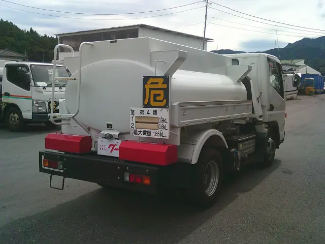 三菱 キャンター TKG-FDA20(4WD)の写真4