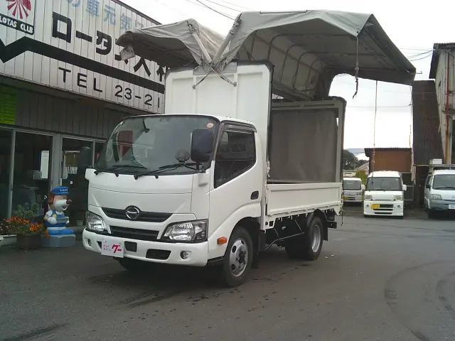 日野 デュトロ TKG-XZU675M(4WD)の写真1