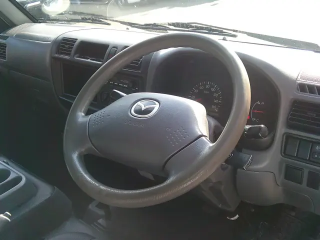 マツダ ボンゴトラック DBF-SLP2L(4WD)の写真7