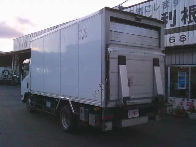 いすゞ エルフ TKG-NMS85AN(4WD)の写真3