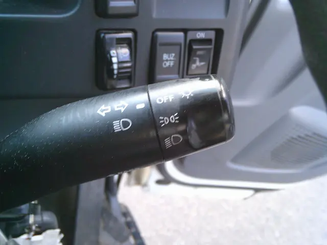 いすゞ エルフ TKG-NMS85AN(4WD)の写真12