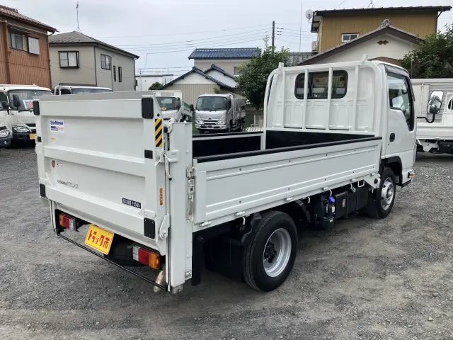日産 アトラス 2RG-AHR88A(2WD)の写真3