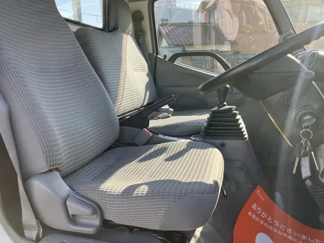トヨタ トヨエース TKG-XZU685(4WD)の写真6