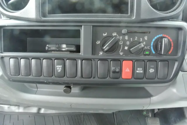 トヨタ ダイナ TKG-XZU655(2WD)の写真31