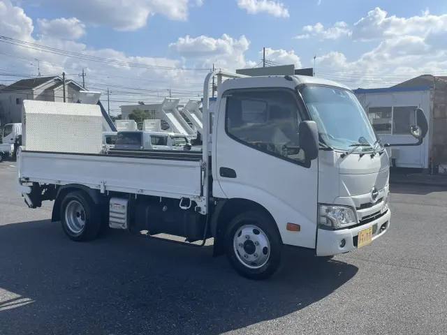 日野 デュトロ 2RG-XZU645M(2WD)の写真3