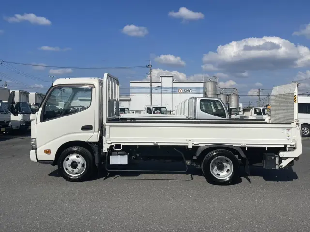 日野 デュトロ 2RG-XZU645M(2WD)の写真8
