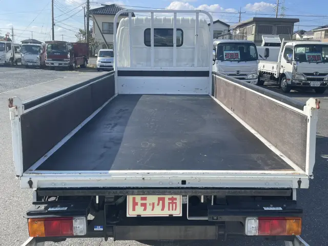 日野 デュトロ 2RG-XZU645M(2WD)の写真12