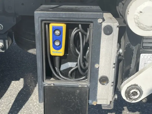 日野 デュトロ 2RG-XZU645M(2WD)の写真26