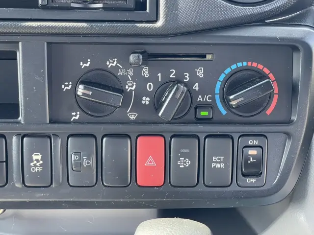 日野 デュトロ 2RG-XZU645M(2WD)の写真34