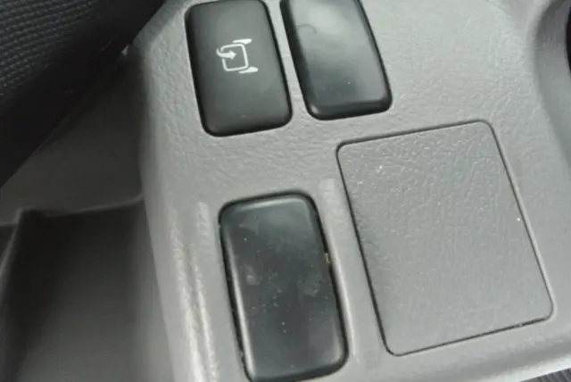 日野 デュトロ 2RG-XZU710M(2WD)の写真33