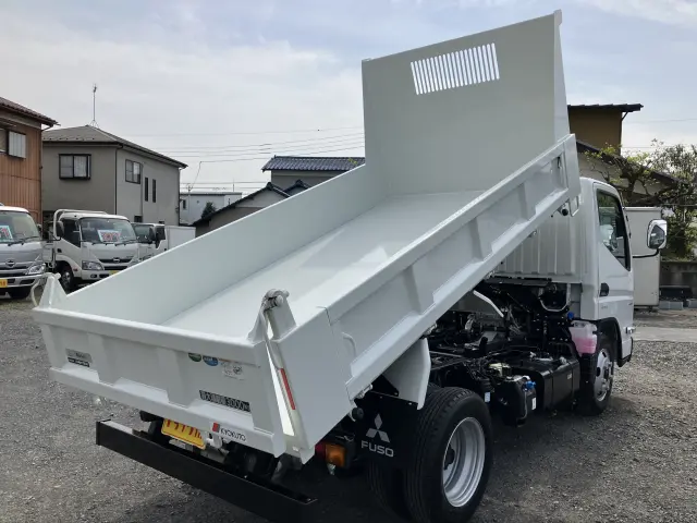 三菱 キャンター 2RG-FBA60(2WD)の写真9