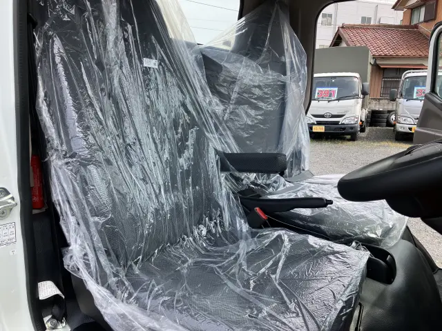 三菱 キャンター 2RG-FBA60(2WD)の写真22