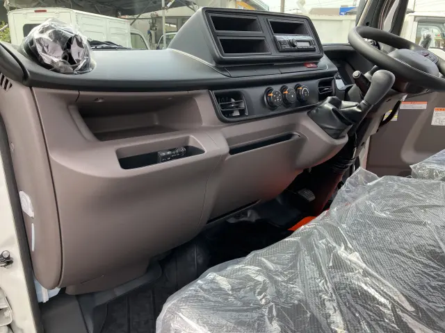 三菱 キャンター 2RG-FBA60(2WD)の写真24