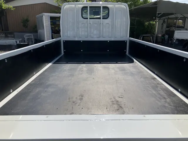 三菱 キャンター 2RG-FBAV0(2WD)の写真4