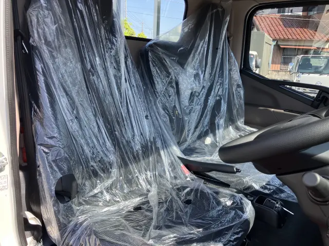 三菱 キャンター 2RG-FBAV0(2WD)の写真6