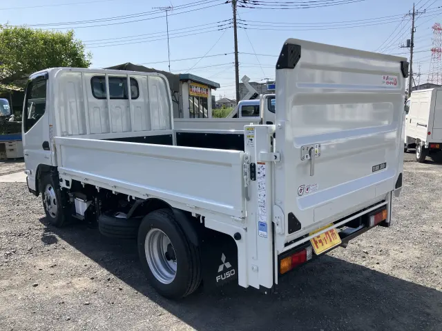 三菱 キャンター 2RG-FBAV0(2WD)の写真14