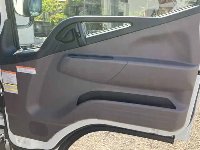 三菱 キャンター 2RG-FBAV0(2WD)の写真26