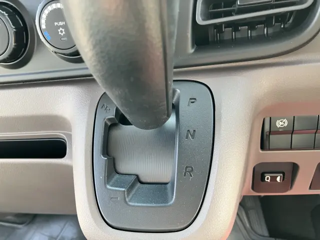 三菱 キャンター 2RG-FBAV0(2WD)の写真31