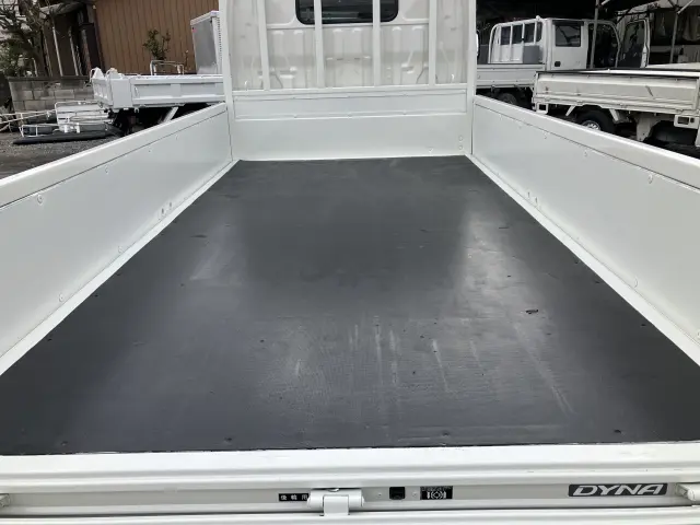 トヨタ ダイナ 2PG-XZC605(2WD)の写真4