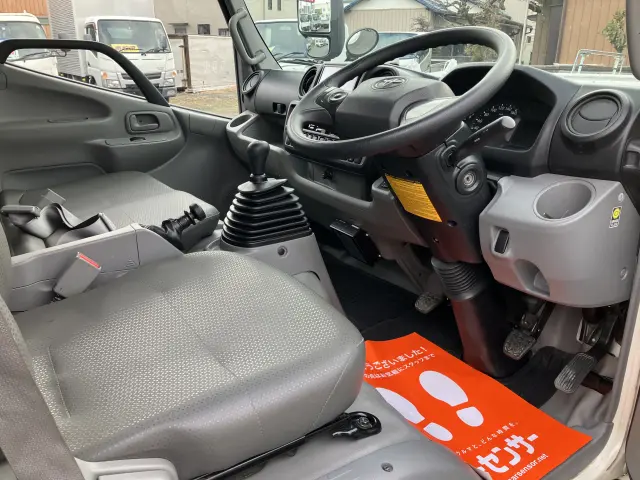 トヨタ ダイナ 2PG-XZC605(2WD)の写真5