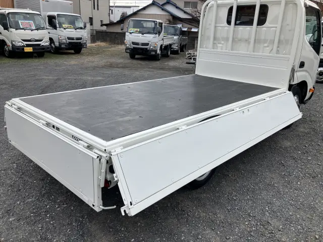 トヨタ ダイナ 2PG-XZC605(2WD)の写真18