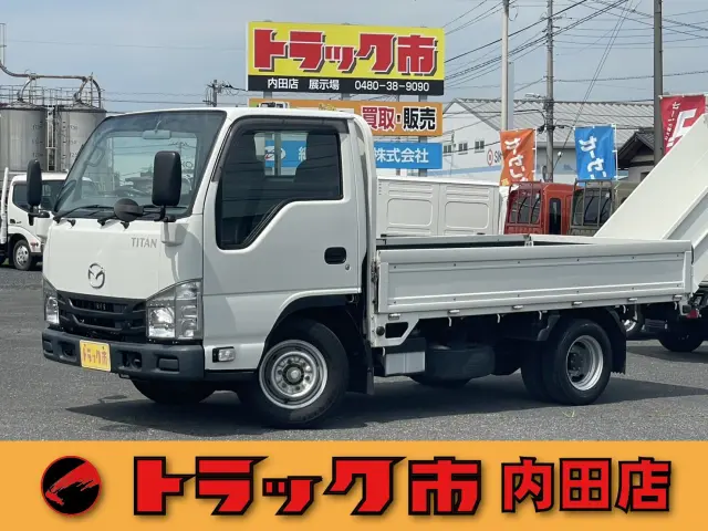いすゞ エルフ 2RG-LJR88A(2WD)の写真1