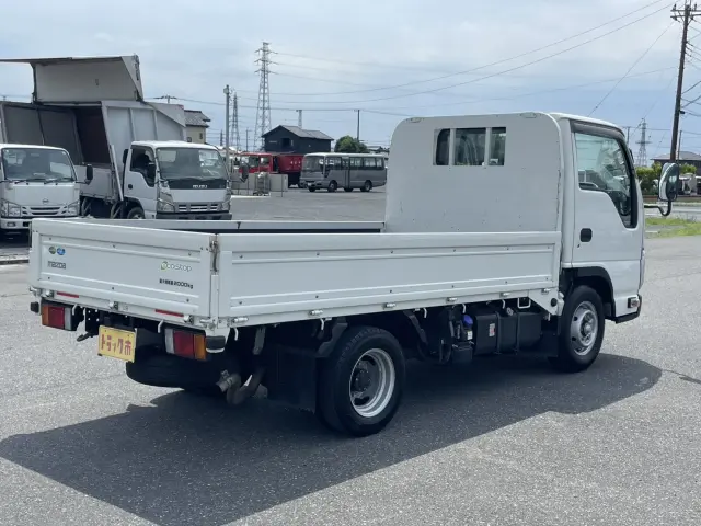 いすゞ エルフ 2RG-LJR88A(2WD)の写真5