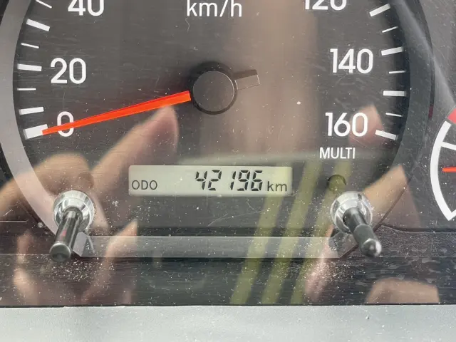 いすゞ エルフ 2RG-LJR88A(2WD)の写真24