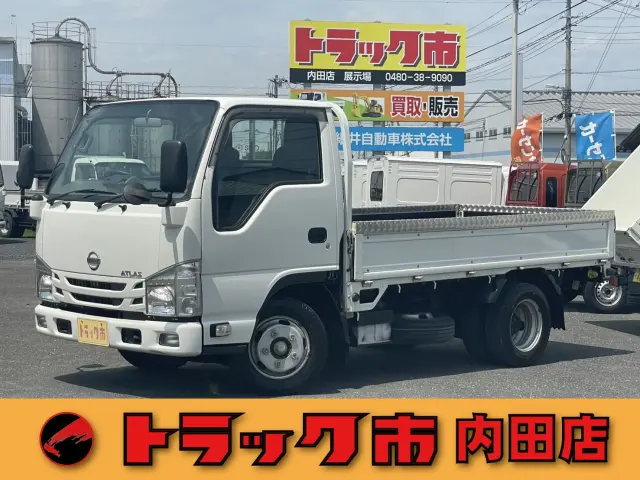 日産 アトラス AHR88A(2WD)の写真1