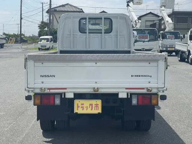 日産 アトラス AHR88A(2WD)の写真6