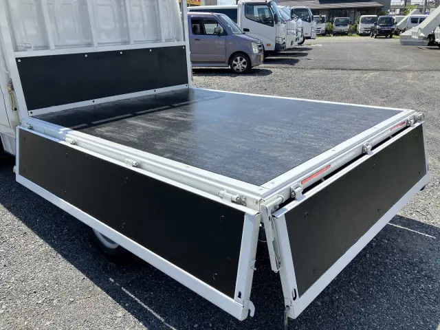 日産 アトラス 2RG-AHR88A(2WD)の写真4