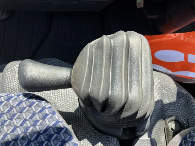 日産 アトラス 2RG-AHR88A(2WD)の写真33