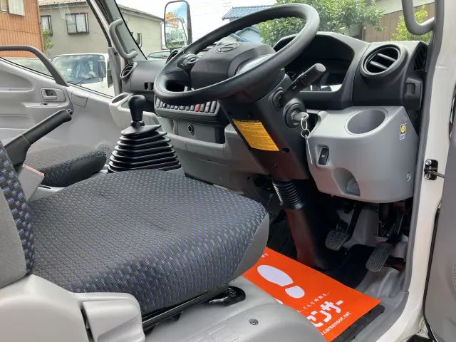日野 デュトロ 2RG-XZU655M(2WD)の写真5