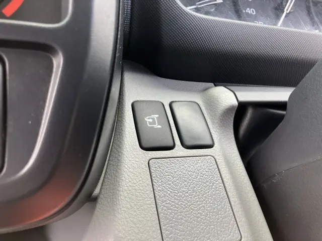 日野 デュトロ 2RG-XZU655M(2WD)の写真34