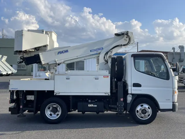 三菱 キャンター TPG-FEA50(2WD)の写真4